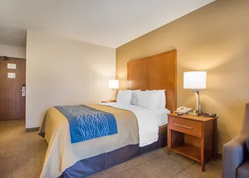 Comfort Inn hotel thumbnail 6