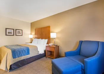 Comfort Inn hotel thumbnail 8