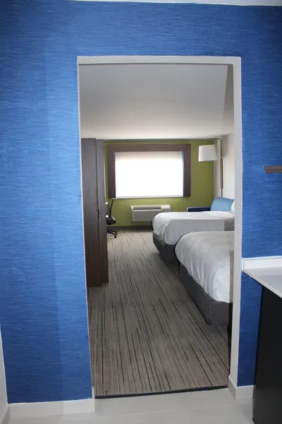Holiday Inn Express Hotel & Suites Raton by IHG hotel detail image 6
