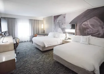 Courtyard by Marriott Hickory hotel thumbnail 5