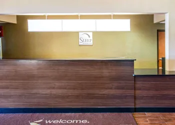 Sleep Inn & Suites Oregon - Toledo hotel thumbnail 4