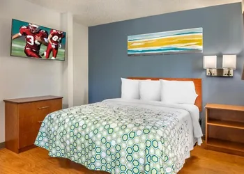 Birch Hill Suites Louisville hotel thumbnail 2