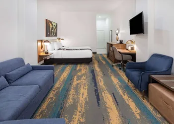 La Quinta Inn & Suites by Wyndham Pharr RGV Medical Center hotel thumbnail 4