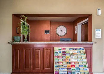 Rodeway Inn Gainesville - University Area hotel thumbnail 2