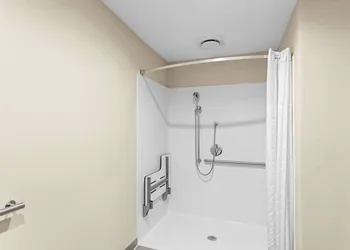 Comfort Inn & Suites Grenada hotel thumbnail 7