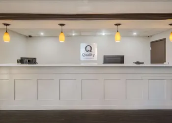 Quality Inn & Suites Waco North hotel thumbnail 2