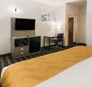 Quality Inn & Suites Waco North hotel detail image 4