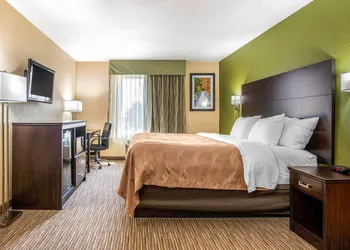 Quality Inn & Suites Brandenburg - Fort Knox hotel thumbnail 6