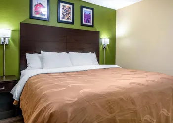 Quality Inn & Suites Brandenburg - Fort Knox hotel thumbnail 7