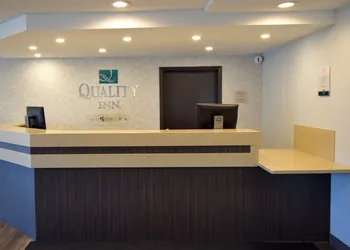 Quality Inn Marquette hotel thumbnail 8