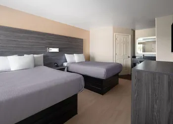 Baymont by Wyndham Commerce GA Near Tanger Outlets Mall hotel thumbnail 7