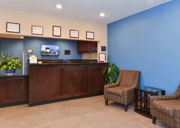 Americas Best Value Inn & Suites St. Clairsville Wheeling hotel thumbnail 3