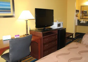 Quality Inn Albertville US 431 hotel thumbnail 7