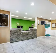 Quality Inn Bessemer I-20 exit 108 hotel detail image 3