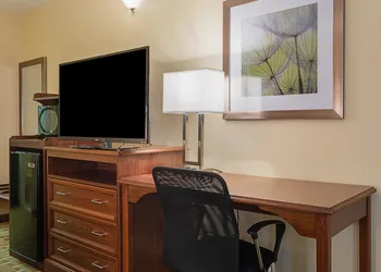 Quality Inn Hartwell hotel thumbnail 7