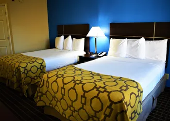 Baymont by Wyndham Greenwood hotel thumbnail 6