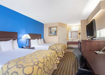 Baymont by Wyndham Greenwood hotel thumbnail 8