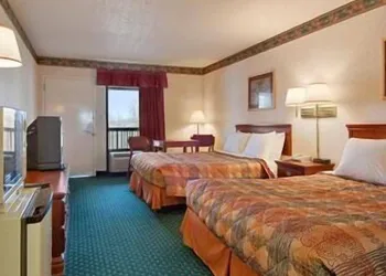 Days Inn by Wyndham Covington hotel thumbnail 7