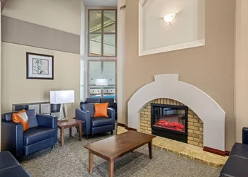 Days Inn & Suites by Wyndham Winkler hotel thumbnail 3