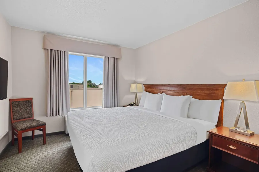 Days Inn & Suites by Wyndham Winkler hotel detail image 6