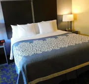 Days Inn & Suites by Wyndham Pocahontas hotel detail image 4