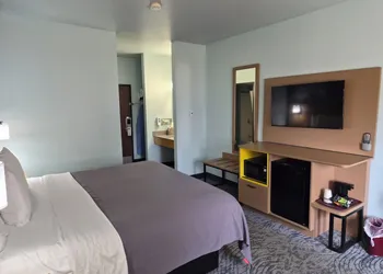 Bay Inn hotel thumbnail 7