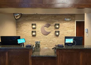 Comfort Inn & Suites Grafton - Cedarburg hotel thumbnail 5