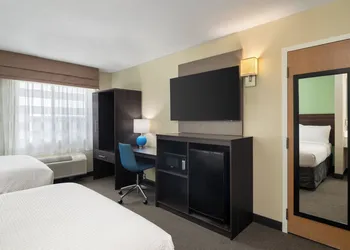 Garner Hotel Londonderry - Manchester by IHG hotel thumbnail 5
