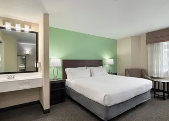 Garner Hotel Londonderry - Manchester by IHG hotel thumbnail 7