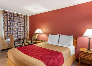 Economy Inn hotel thumbnail 3