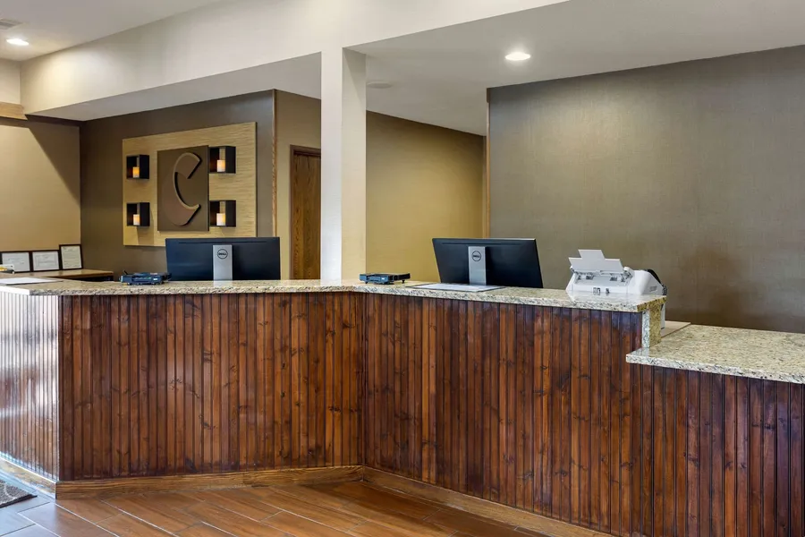 Comfort Inn Marshall Station hotel detail image 6