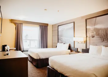 Super 8 by Wyndham Revelstoke BC hotel thumbnail 7