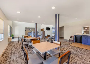 Quality Inn Chesterton near Indiana Dunes National Park I-94 hotel thumbnail 4