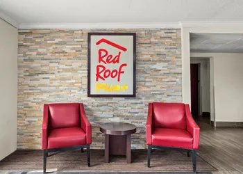 Red Roof Inn PLUS+ Belleville hotel thumbnail 3