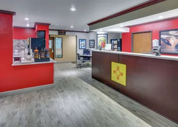 Super 8 by Wyndham Roswell hotel thumbnail 2