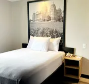 Super 8 by Wyndham Cedar Rapids hotel detail image 7