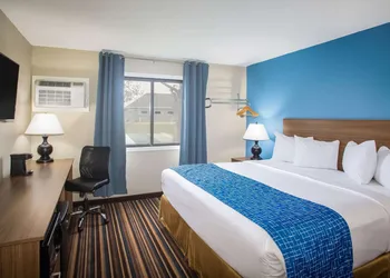 Travelodge by Wyndham Wahpeton Event Center hotel thumbnail 3