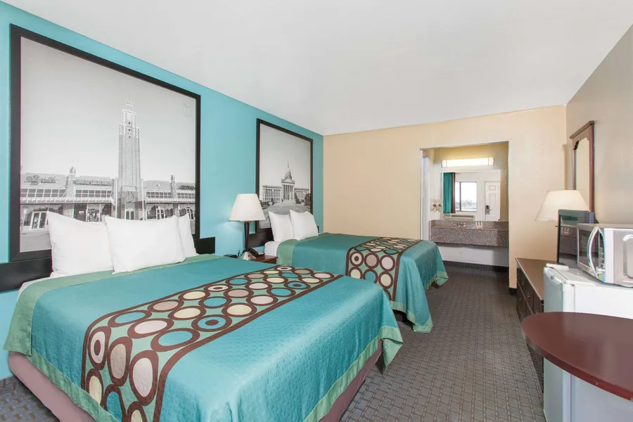 Super 8 by Wyndham Sallisaw hotel detail image 6