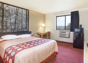 Super 8 by Wyndham Lexington VA hotel thumbnail 6