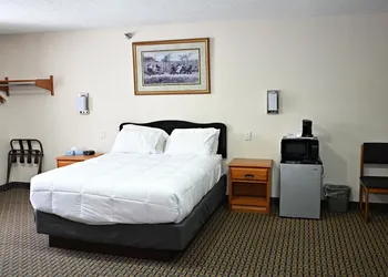 Rodeway Inn Hibbing hotel thumbnail 6