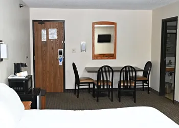 Rodeway Inn Hibbing hotel thumbnail 7