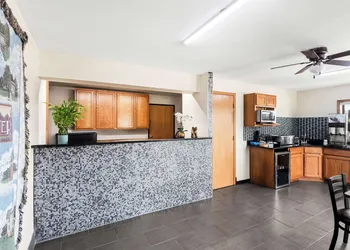 SureStay Hotel by Best Western Manchester hotel thumbnail 2