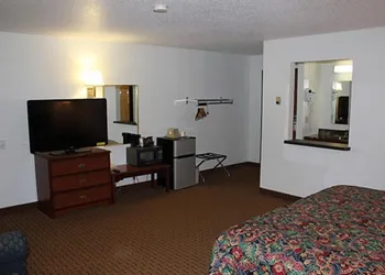 Rodeway Inn Saint Joseph hotel thumbnail 8