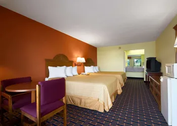 Days Inn by Wyndham Richburg hotel thumbnail 3