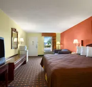 Days Inn by Wyndham Richburg hotel detail image 4