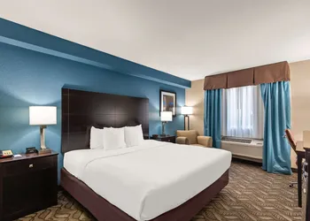 Comfort Inn & Suites Springfield I-55 hotel thumbnail 7