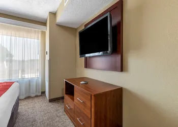 Comfort Inn & Suites El Dorado hotel thumbnail 7