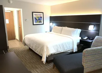 Holiday Inn Express Allentown North by IHG hotel thumbnail 6