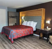 Columbus Inn and Suites hotel detail image 7