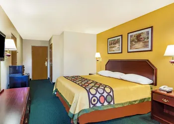 Super 8 by Wyndham Morristown/South hotel thumbnail 7
